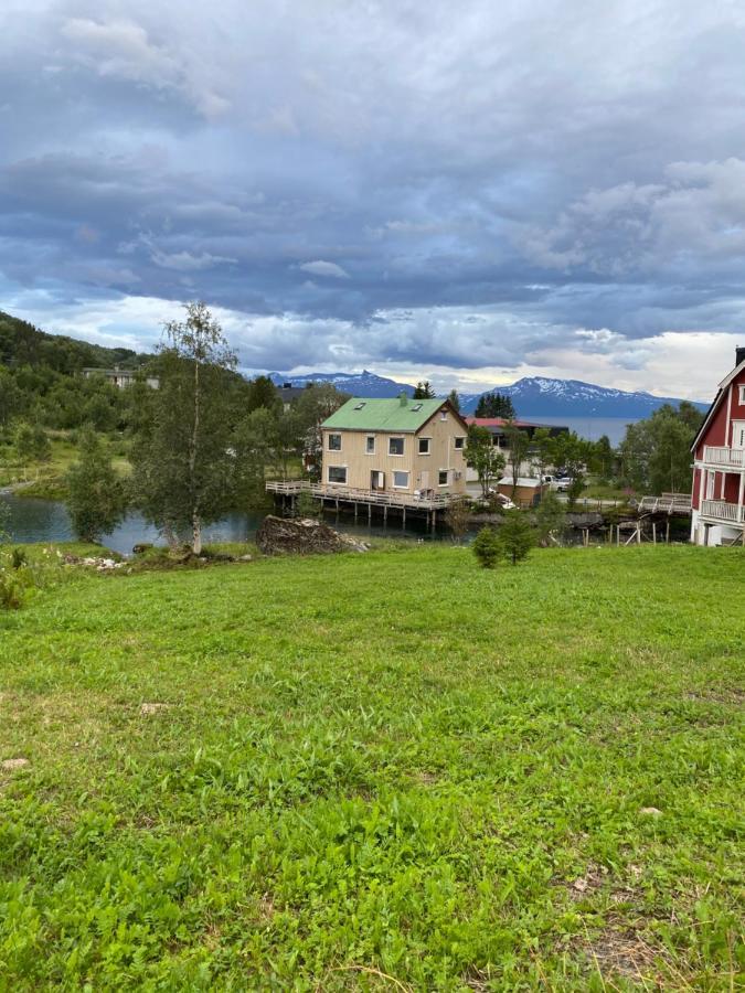 House On The Lake Bogen Exterior photo